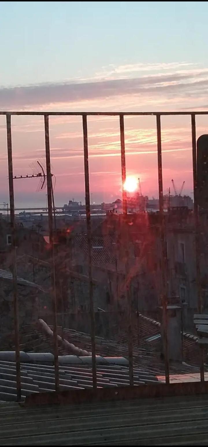 דירות Sète Terrasse De La Revolution מראה חיצוני תמונה